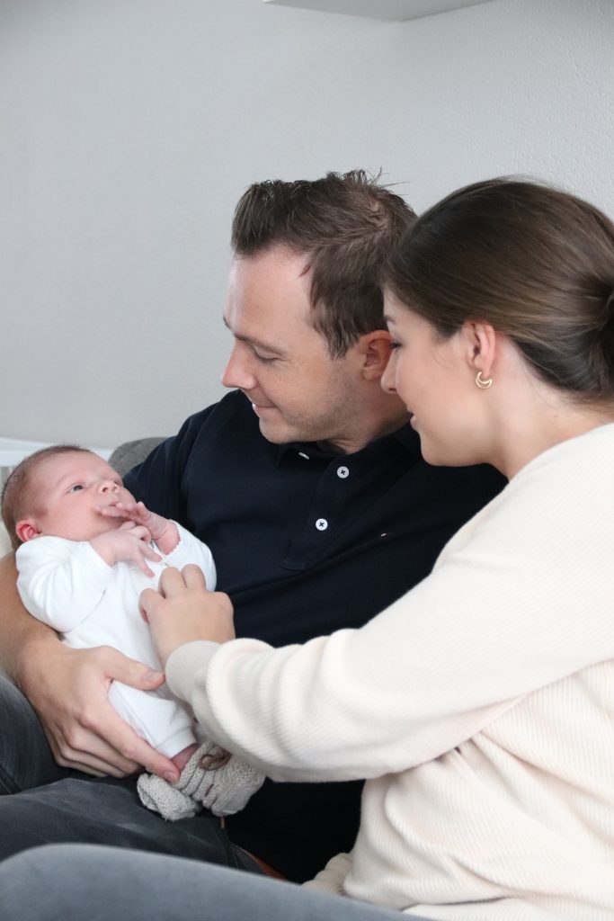 ouders met baby dichtbij - voor partners - Kraamzorg Zuid-Gelderland